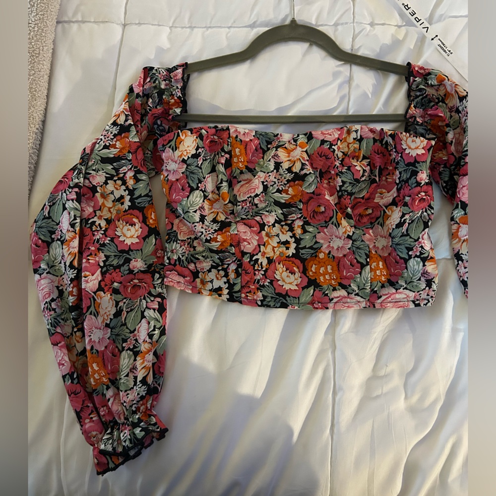 SHEIN Black Floral Smocked Off-Shoulder Crop Top with Pink & Orange Flowers